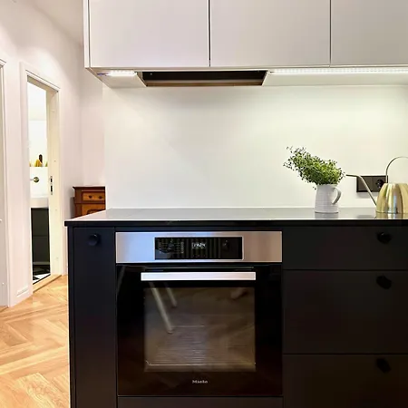 Stunning Kadriorg Apartment Reval